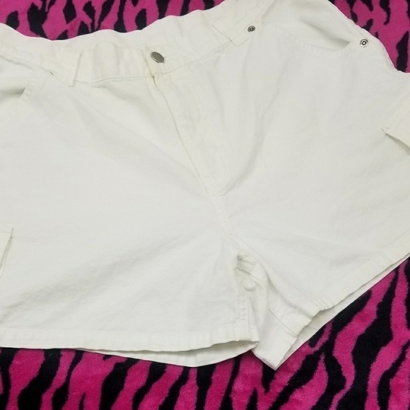 RIVETED BY LEE JUNIOR  SHORT SZ. 16 - Picture 3 of 6